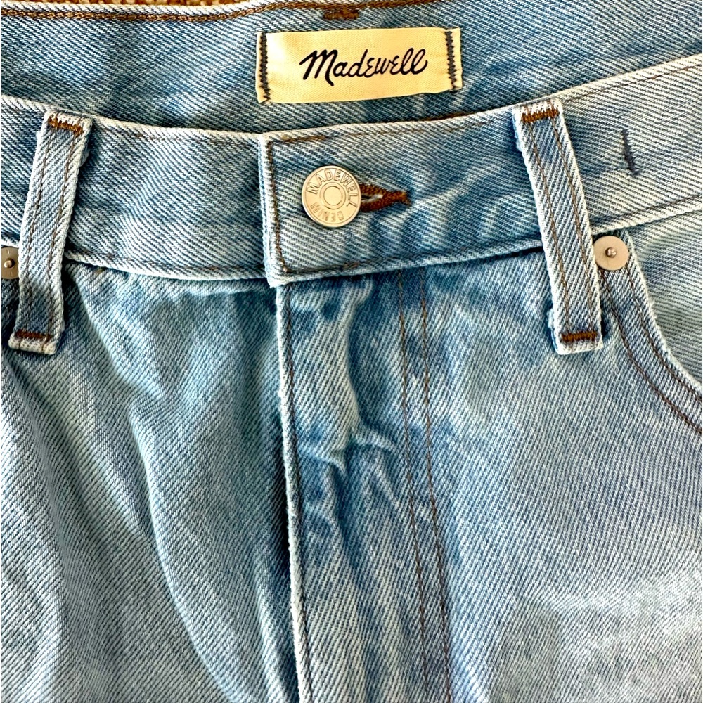 Madewell relaxed Denim shorts. Worn 2x size 30. - Picture 8 of 12